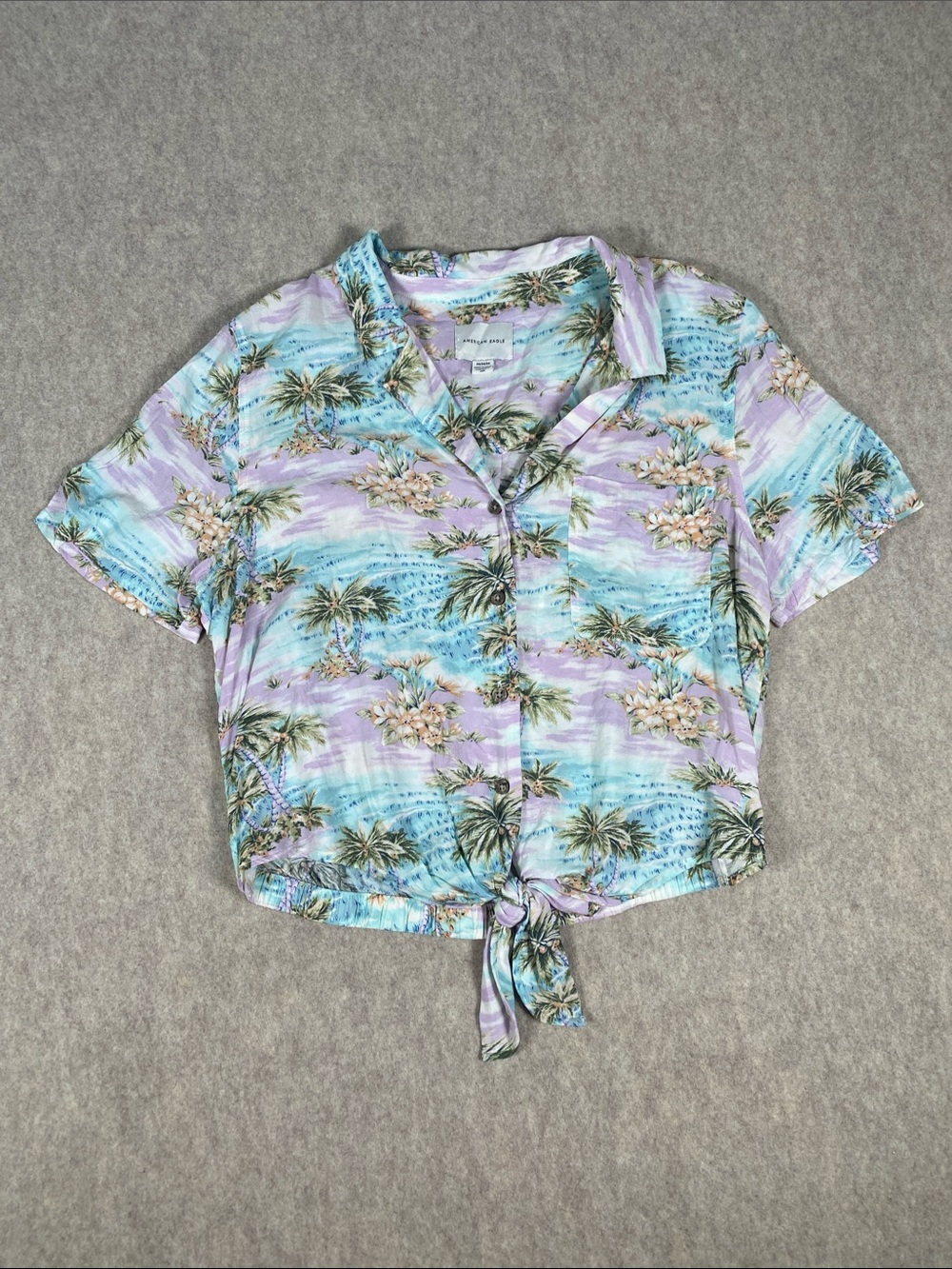 American Eagle Tropical Hawaiian Palm Tree Tie Front Shirt Size M